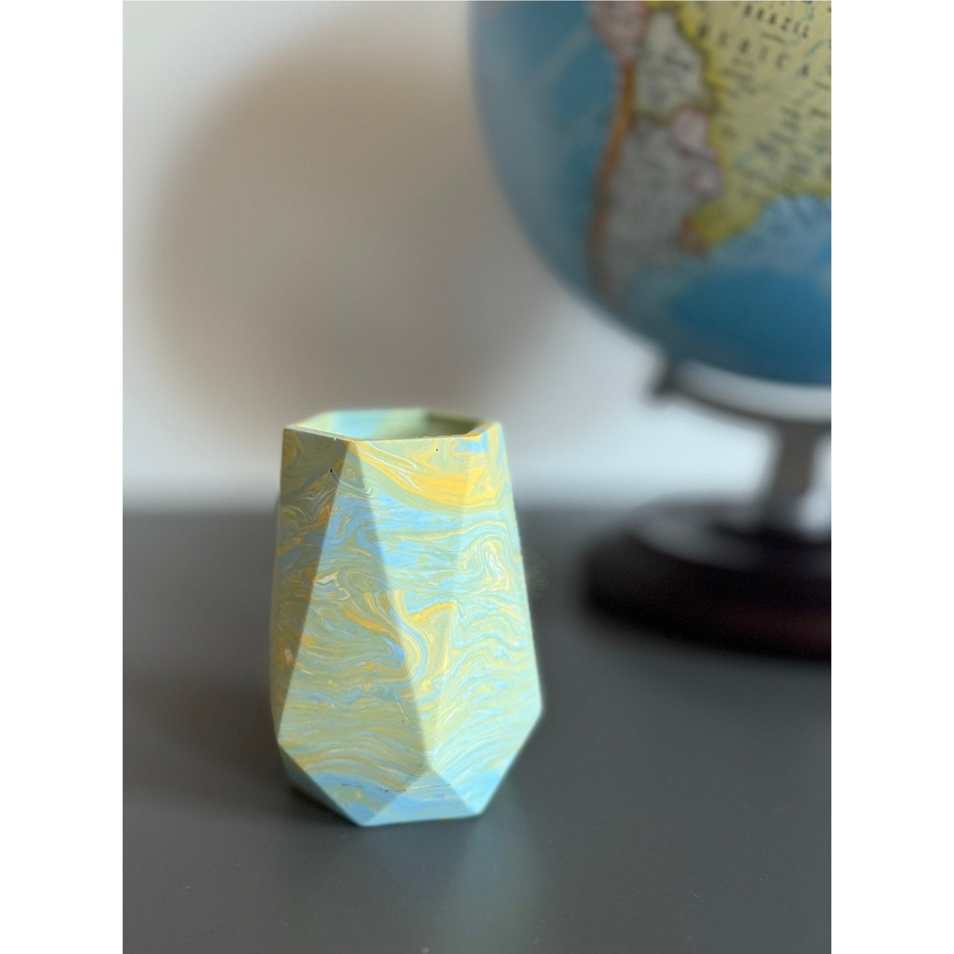 Geometric Vase Pen Holder