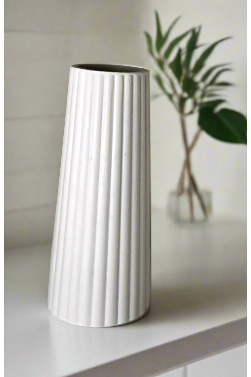 Minimal Vase